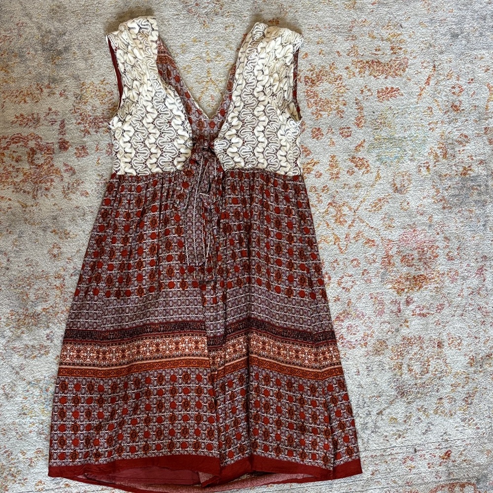 Doe & Rae Red and Cream Mini Dress - Picture 5 of 6